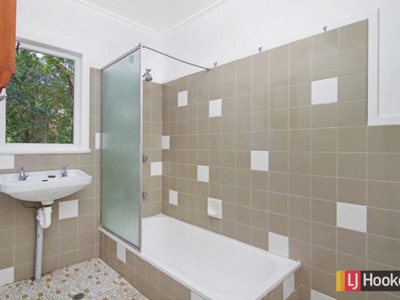 7 Grand Parade, Ashgrove, QLD 4060 AUS
