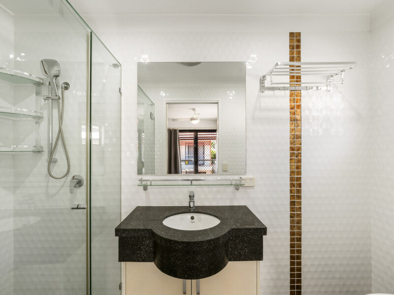 2/143 Baringa Street, Morningside, QLD 4170 AUS