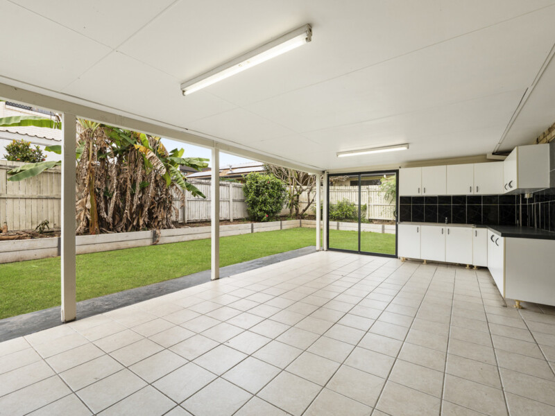 92 Oakmont Avenue, Oxley, QLD 4075 AUS