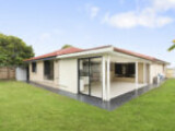 92 Oakmont Avenue, Oxley, QLD 4075 AUS