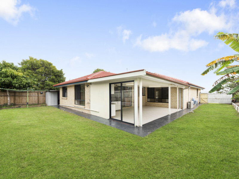 92 Oakmont Avenue, Oxley, QLD 4075 AUS