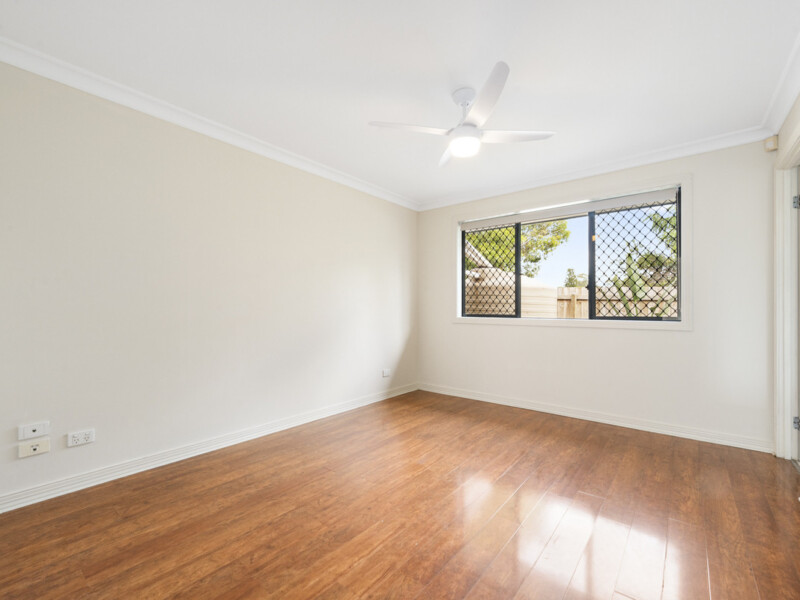 92 Oakmont Avenue, Oxley, QLD 4075 AUS