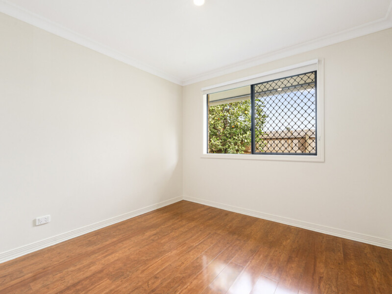 92 Oakmont Avenue, Oxley, QLD 4075 AUS