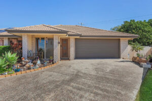 1/19 Tea Tree Place, Raceview QLD 4305 1 Property Investment