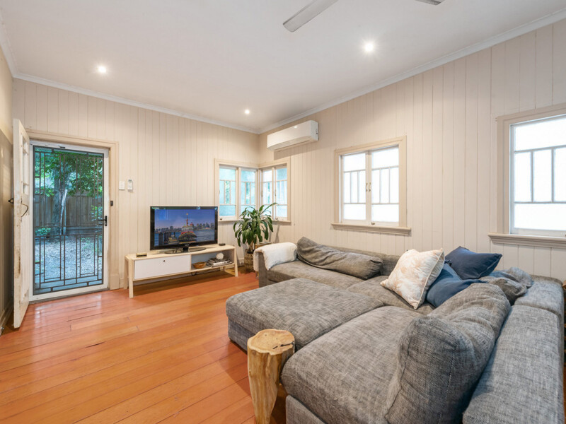 78 Stuartholme Road, BARDON, QLD 4065 AUS