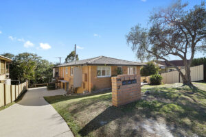 27 Rothwell Street, Mount Gravatt East QLD 4122 1 Property Investment