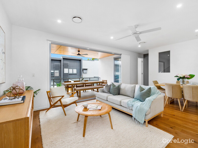 127/390 Simpsons Road, Bardon, QLD 4065 AUS