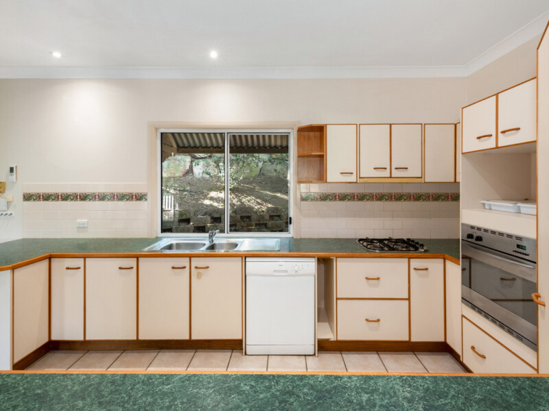 14 Willowood Place, The Gap, QLD 4061 AUS