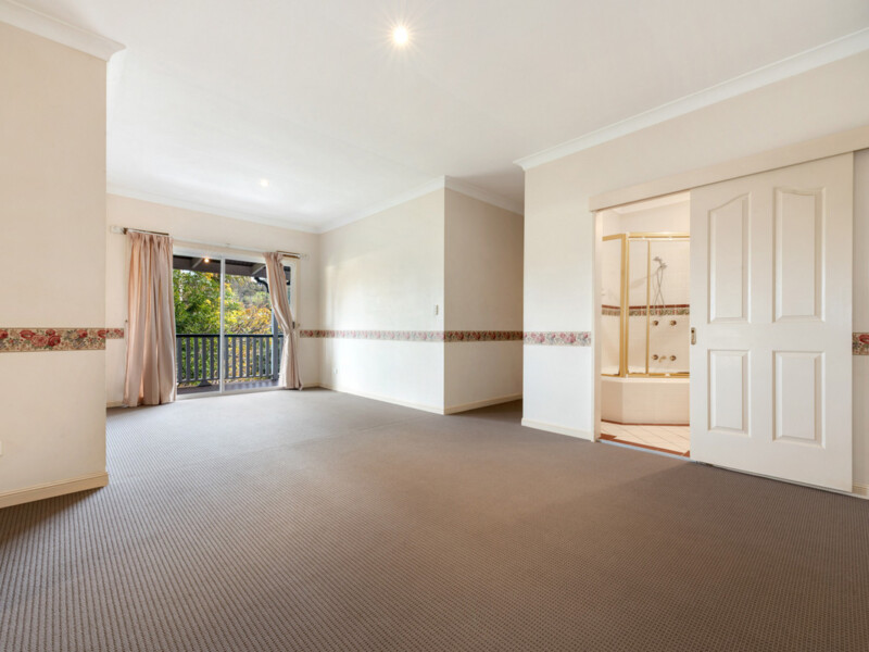 14 Willowood Place, The Gap, QLD 4061 AUS