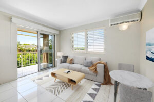 4/29 Weston Street, Coorparoo QLD 4151 2 Property Investment