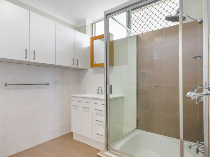 4/29 Weston Street, Coorparoo, QLD 4151 AUS