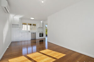 2/27 Rothwell Street, Mount Gravatt East QLD 4122 1 Property Investment