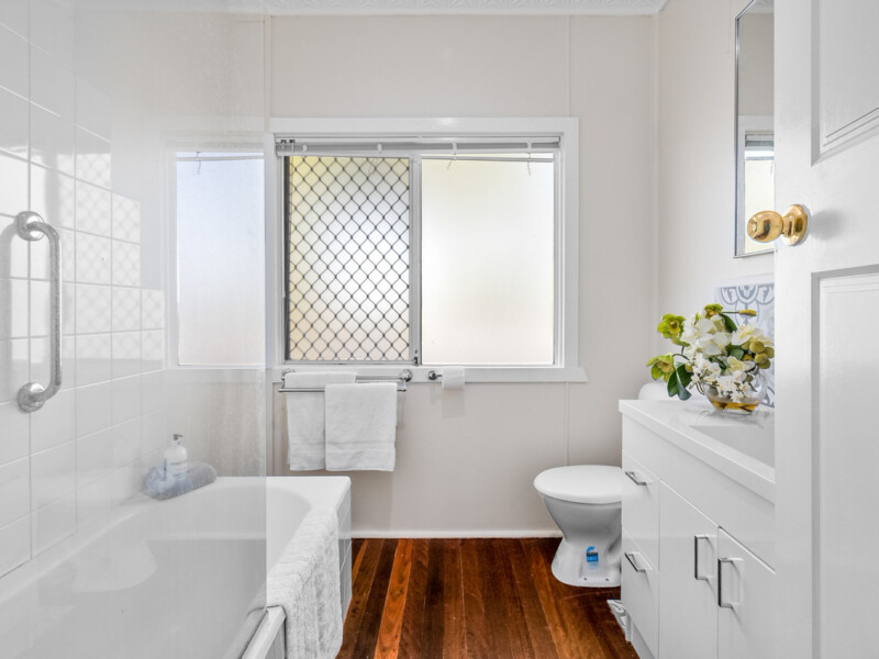 24 Everton Terrace, Everton Park, QLD 4053 AUS