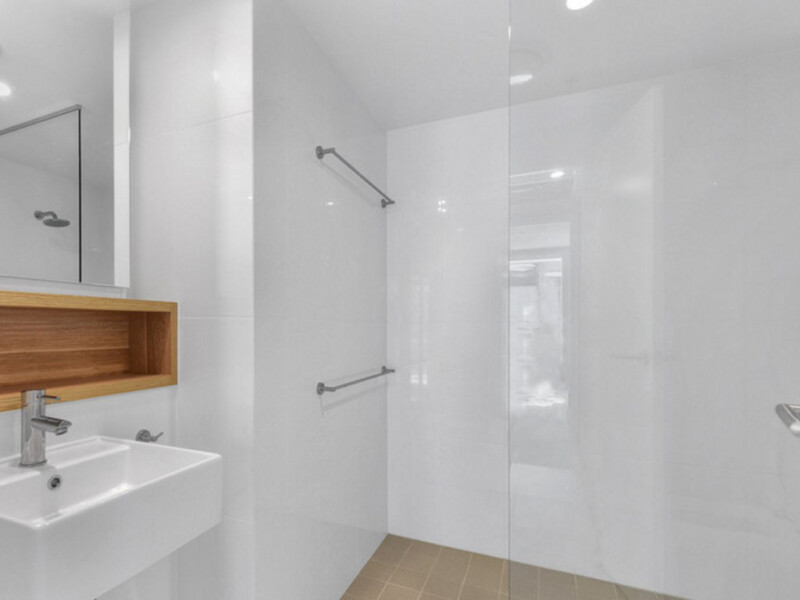 1006/42 Wyandra Street, Newstead, QLD 4006 AUS