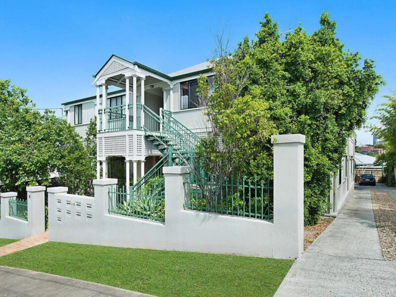 2/6 Rochester Terrace, Kelvin Grove, QLD 4059 AUS