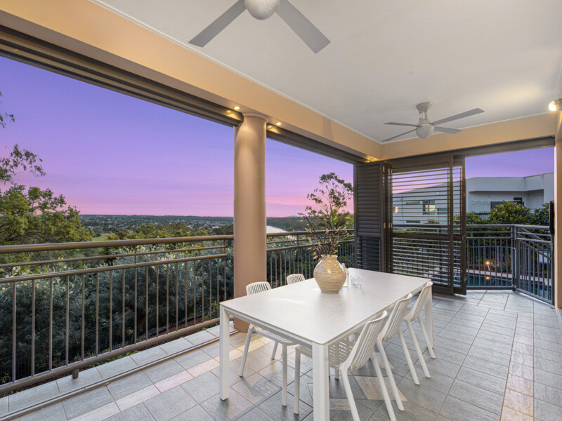 20 Becker Place, Mount Ommaney, QLD 4074 AUS