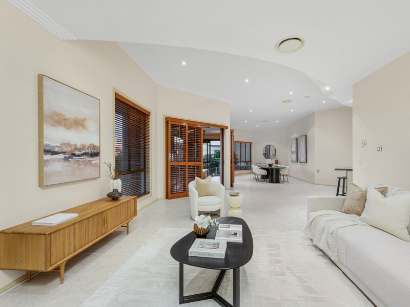 20 Becker Place, Mount Ommaney, QLD 4074 AUS