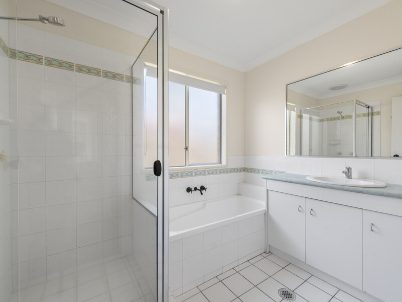6A Coolabah Crescent, Bridgeman Downs, QLD 4035 AUS
