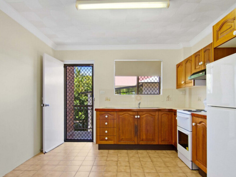 2/24 Devoy Street, Ashgrove, QLD 4060 AUS