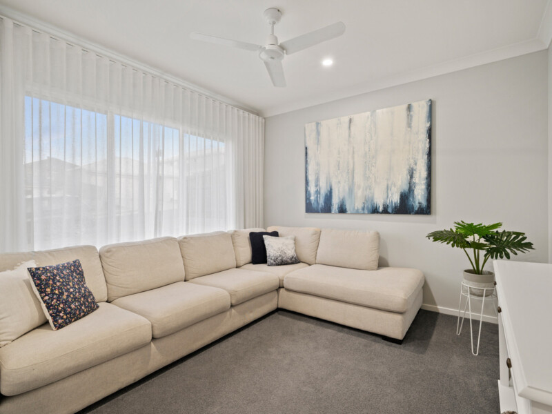 16 Orkney Street, Spring Mountain, QLD 4300 AUS