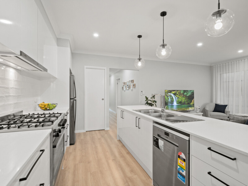 16 Orkney Street, Spring Mountain, QLD 4300 AUS