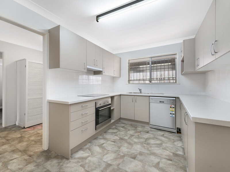 14 Harward Street, THE GAP, QLD 4061 AUS