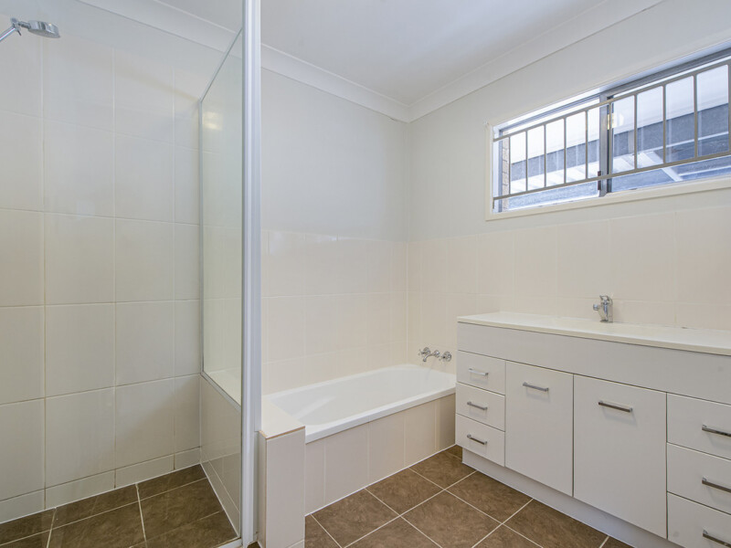 14 Harward Street, THE GAP, QLD 4061 AUS