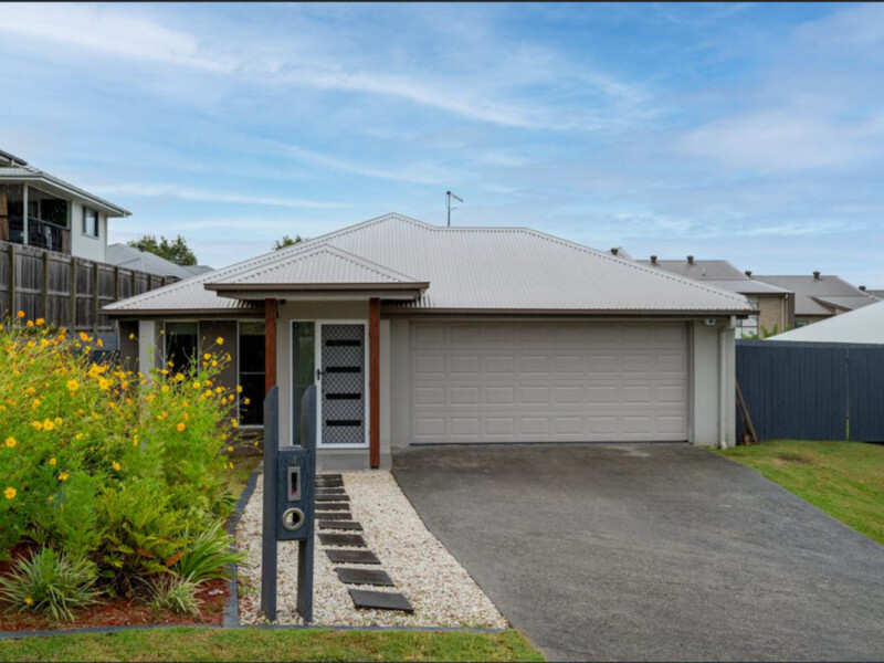 4 Pine Court, Springfield Lakes, QLD 4300 AUS