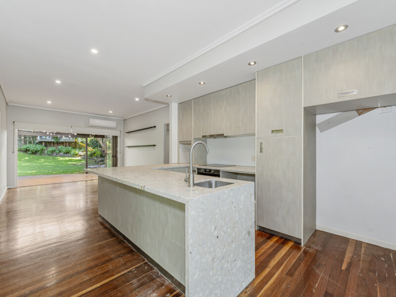 6 Lance Street, Sherwood, QLD 4075 AUS