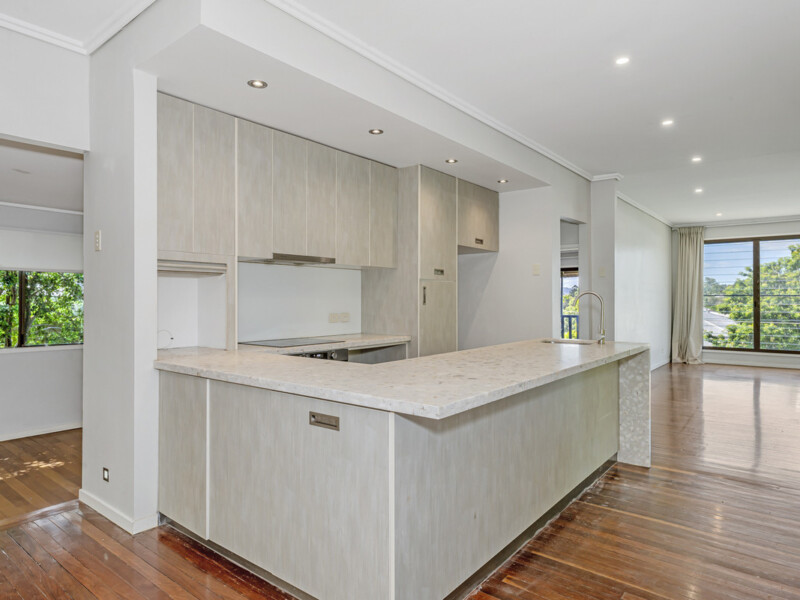 6 Lance Street, Sherwood, QLD 4075 AUS