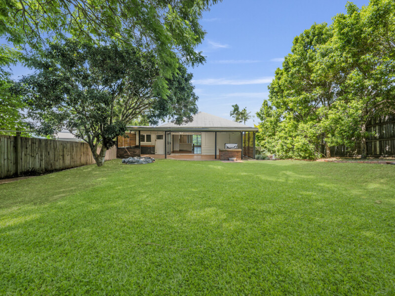 6 Lance Street, Sherwood, QLD 4075 AUS