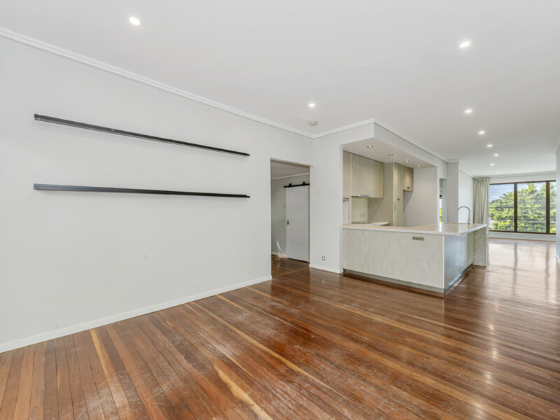 6 Lance Street, Sherwood, QLD 4075 AUS