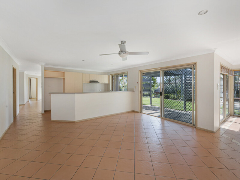 13 Gum Leaf Court, ALBANY CREEK, QLD 4035 AUS