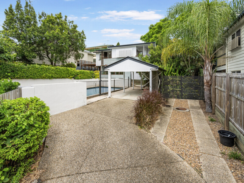 74 Warburton Street, Bardon, QLD 4065 AUS