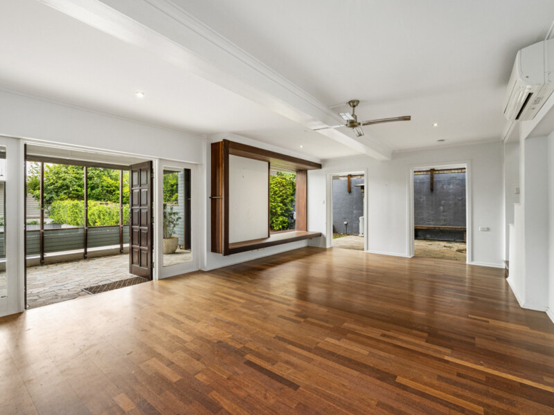 74 Warburton Street, Bardon, QLD 4065 AUS