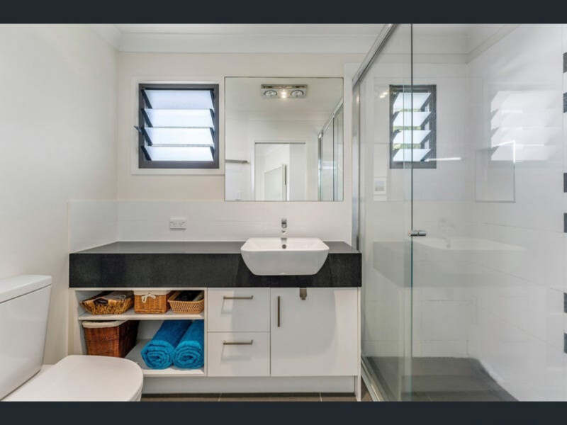 1/8 Pashen Street, Morningside, QLD 4170 AUS