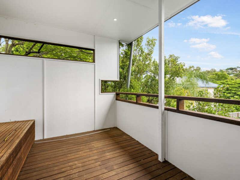 74 Warburton Street, Bardon, QLD 4065 AUS