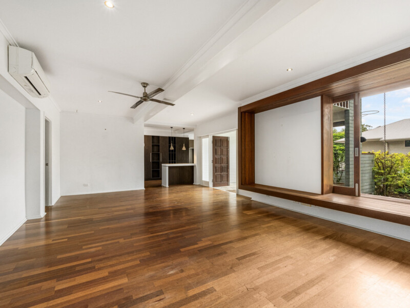 74 Warburton Street, Bardon, QLD 4065 AUS