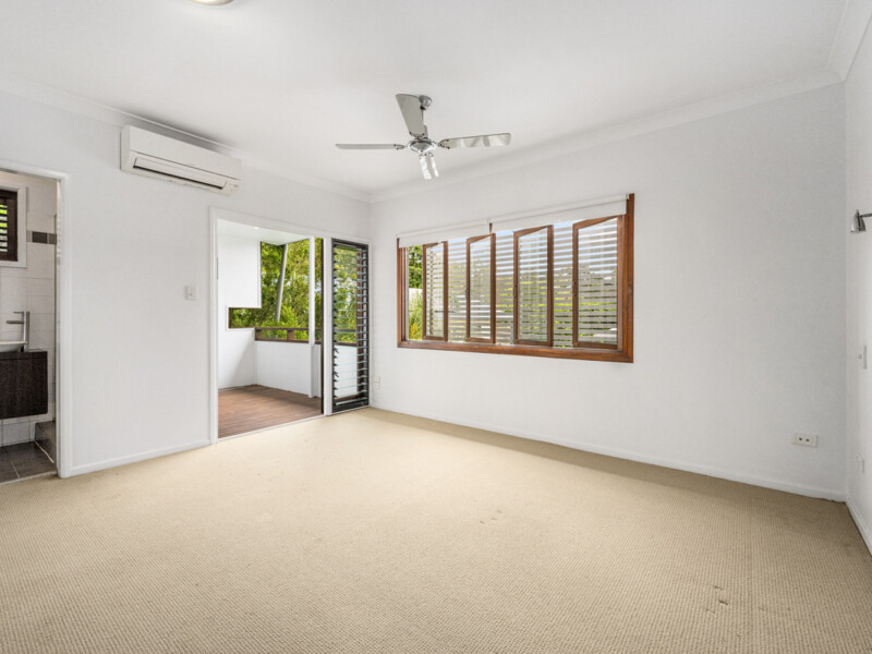 74 Warburton Street, Bardon, QLD 4065 AUS