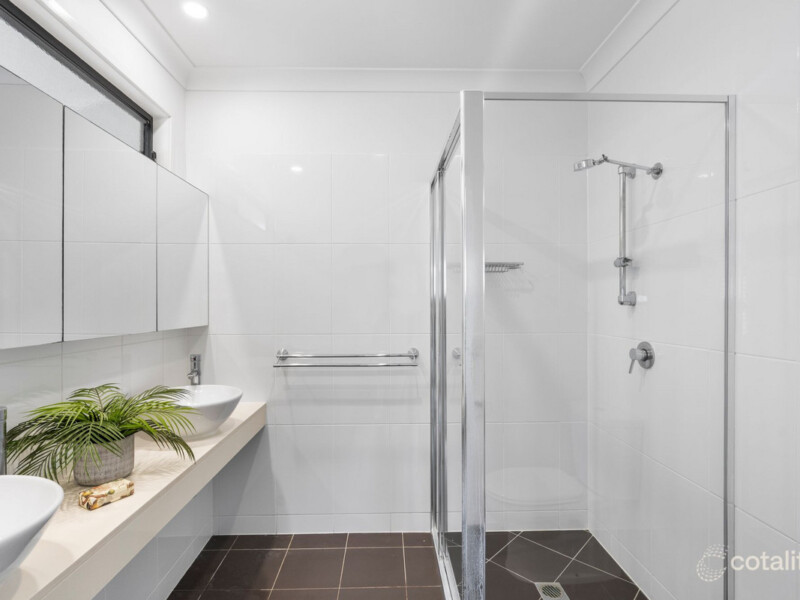 12 Reach Place, Bulimba, QLD 4171 AUS