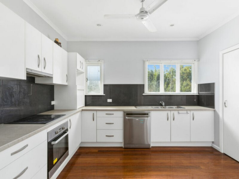 38 Sunrise Street, Ashgrove, QLD 4060 AUS