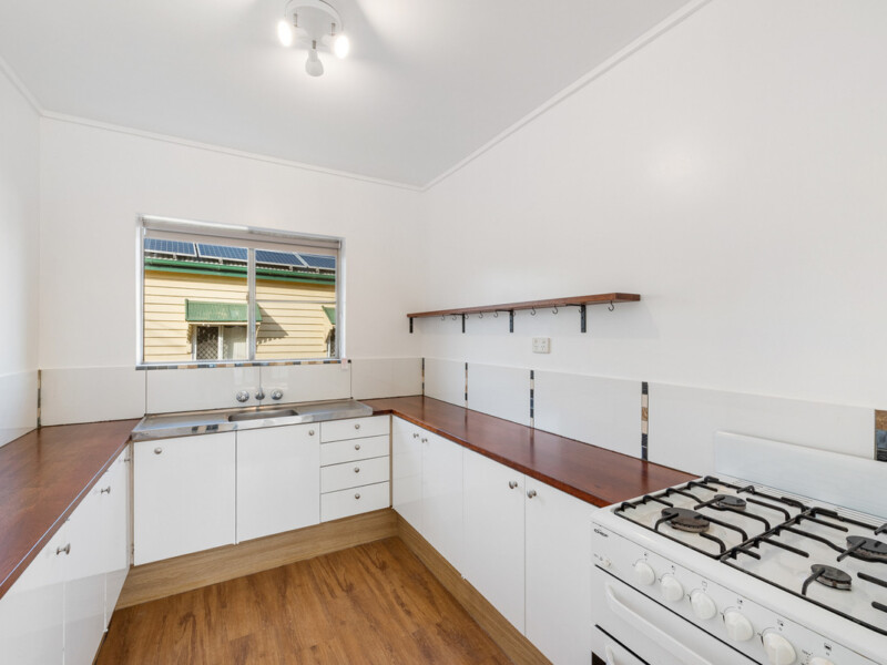 2/9 Manson Parade, Yeronga, QLD 4104 AUS