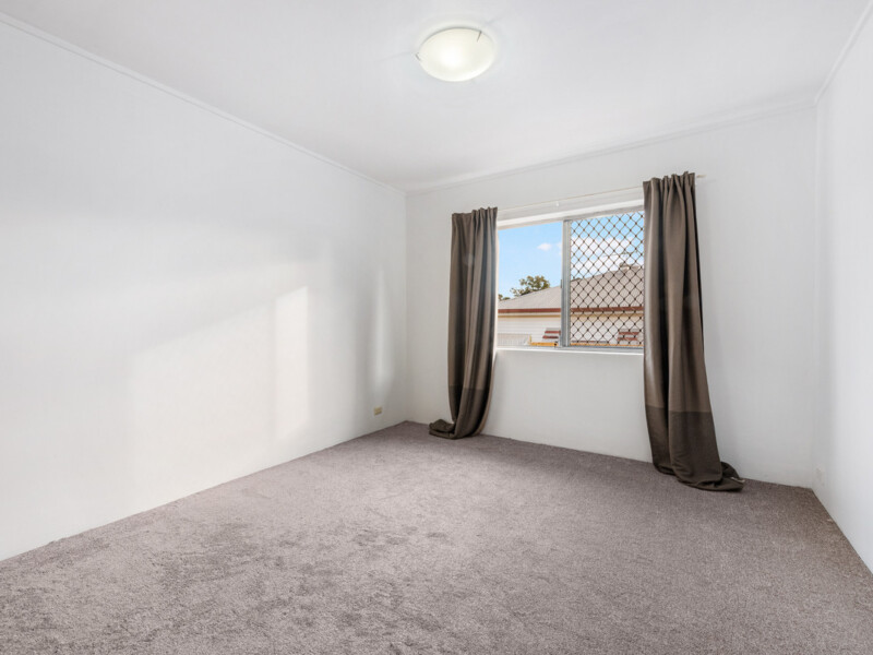 2/9 Manson Parade, Yeronga, QLD 4104 AUS