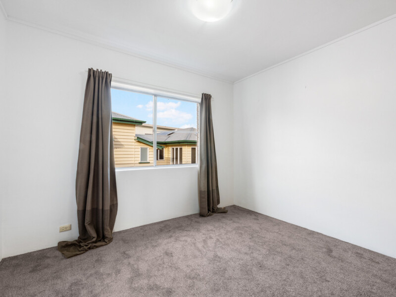 2/9 Manson Parade, Yeronga, QLD 4104 AUS