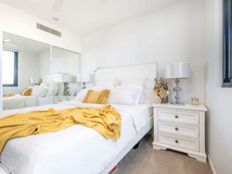 1016/123 Cavendish Road, Coorparoo, QLD 4151 AUS