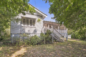247 Honour Avenue, Graceville QLD 4075 10 Property Investment