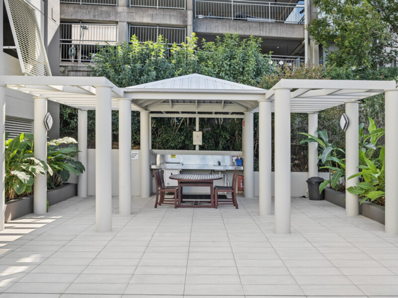 100/11 Chasely Street, Auchenflower, QLD 4066 AUS