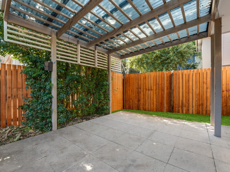10/24 Arthur Terrace, Red Hill, QLD 4059 AUS