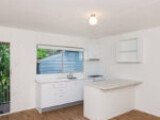 2/82 Arthur Terrace, Red Hill, QLD 4059 AUS