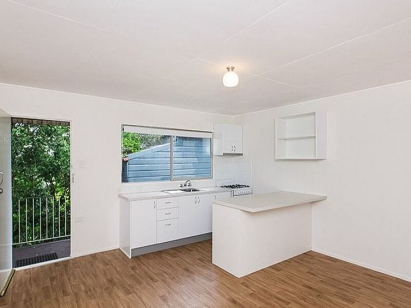 2/82 Arthur Terrace, Red Hill, QLD 4059 AUS